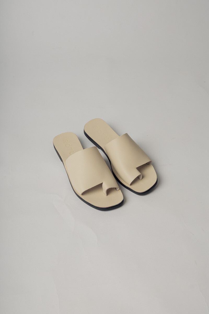 Maril Off White