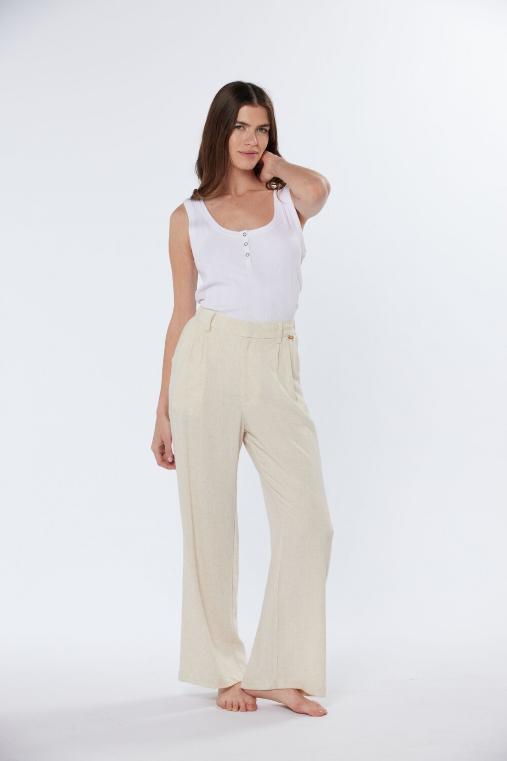 PANTALÓN DE LINO CON MEDIA CINTURA ELASTIZADA Beige