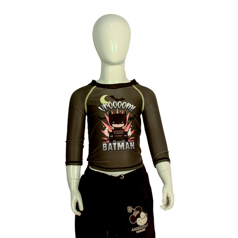 Remera DC Batman Protección UV de Niños - BAITSS24801 Gris-negro