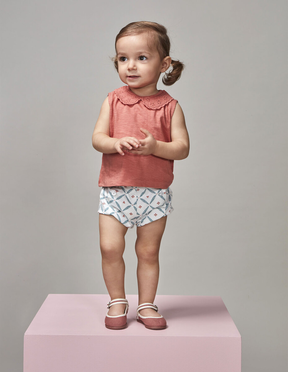 Pantalon Corto Con Estampado De Ramitas - Blanco 