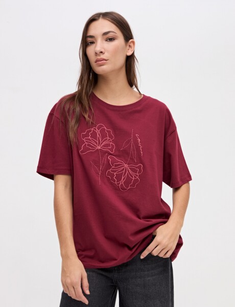 Remera Kiari Bordo