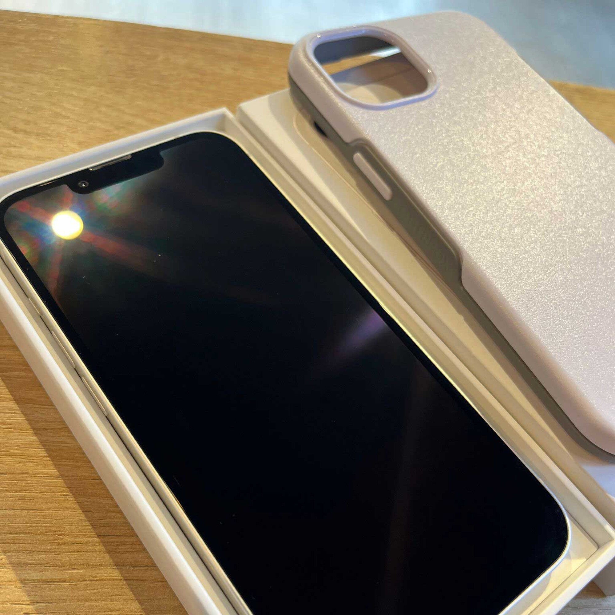 iPhone 13 128GB - White — denuevo