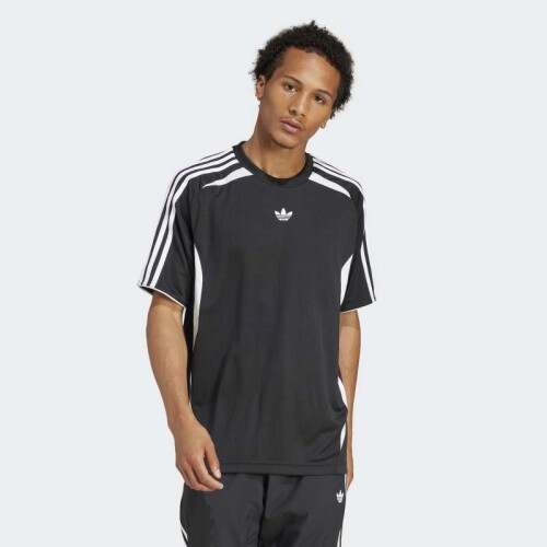 Remera Adidas Adicolor Teamgeist Negro