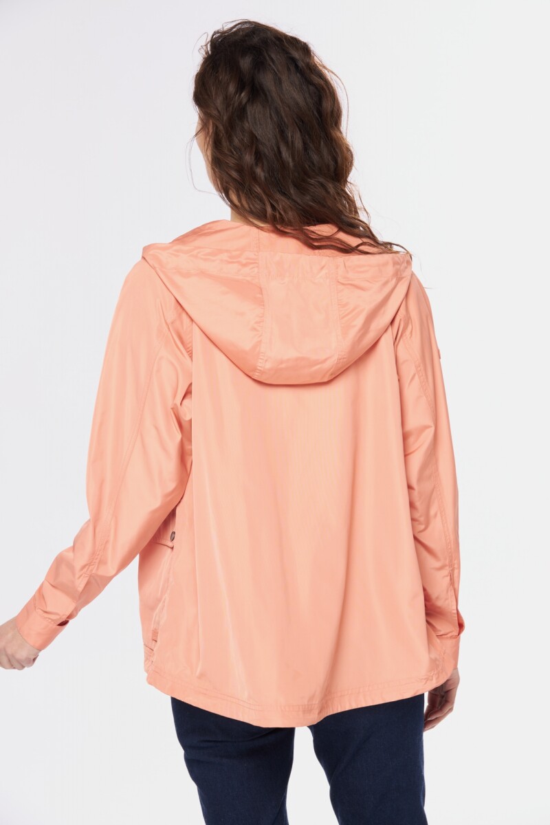 CAMPERA DE NYLON CON CAPUCHA - Coral 