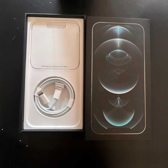 iPhone 12 Pro Max 128 GB - Gold iPhone 12 Pro Max 128 GB - Gold