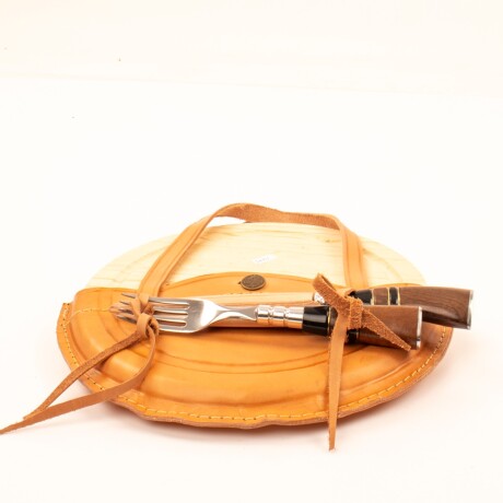 Cuchillo y Tenedor Lapacho Tabla Redonda