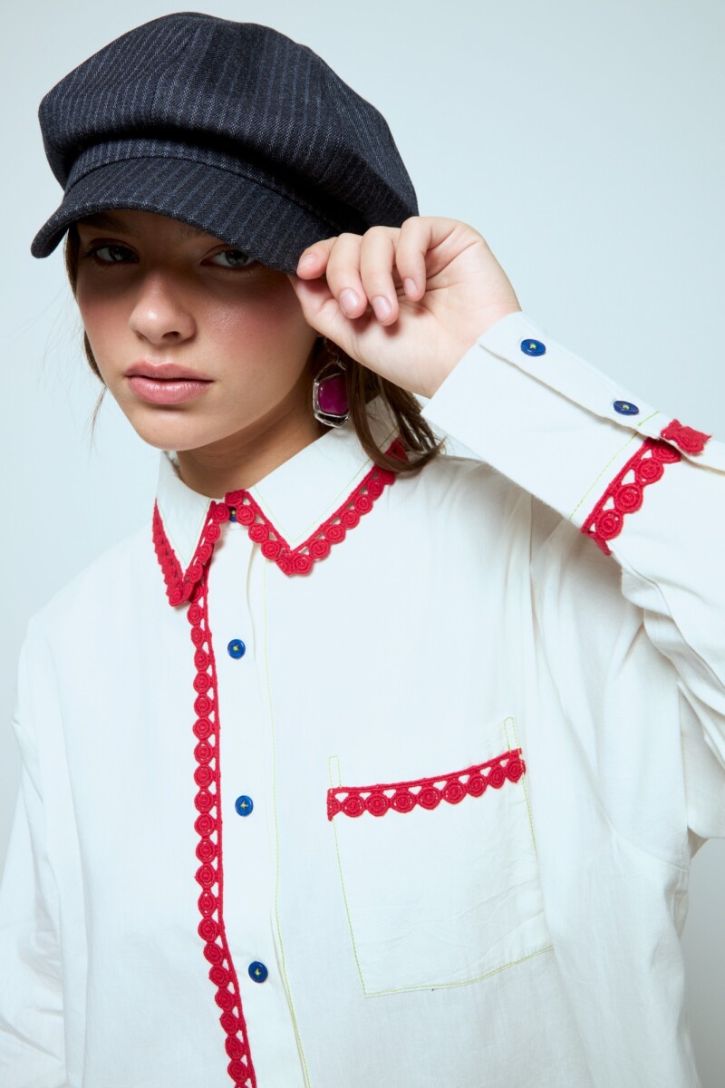 Camisa con puntilla blanco