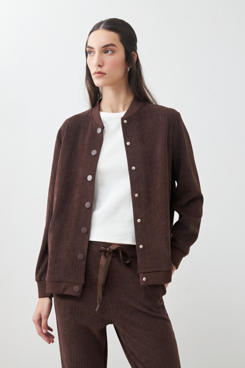 Bomber c/ textura acanalada chocolate