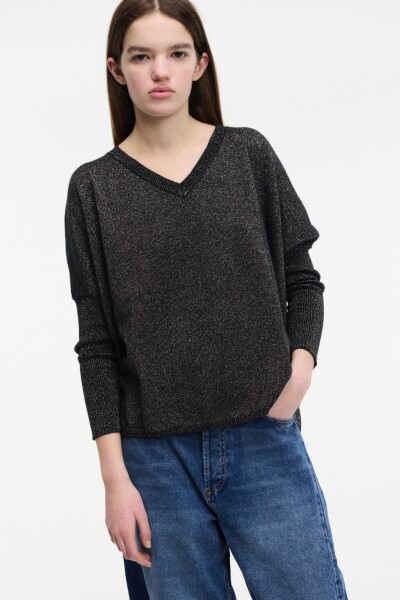 SWEATER V Negro