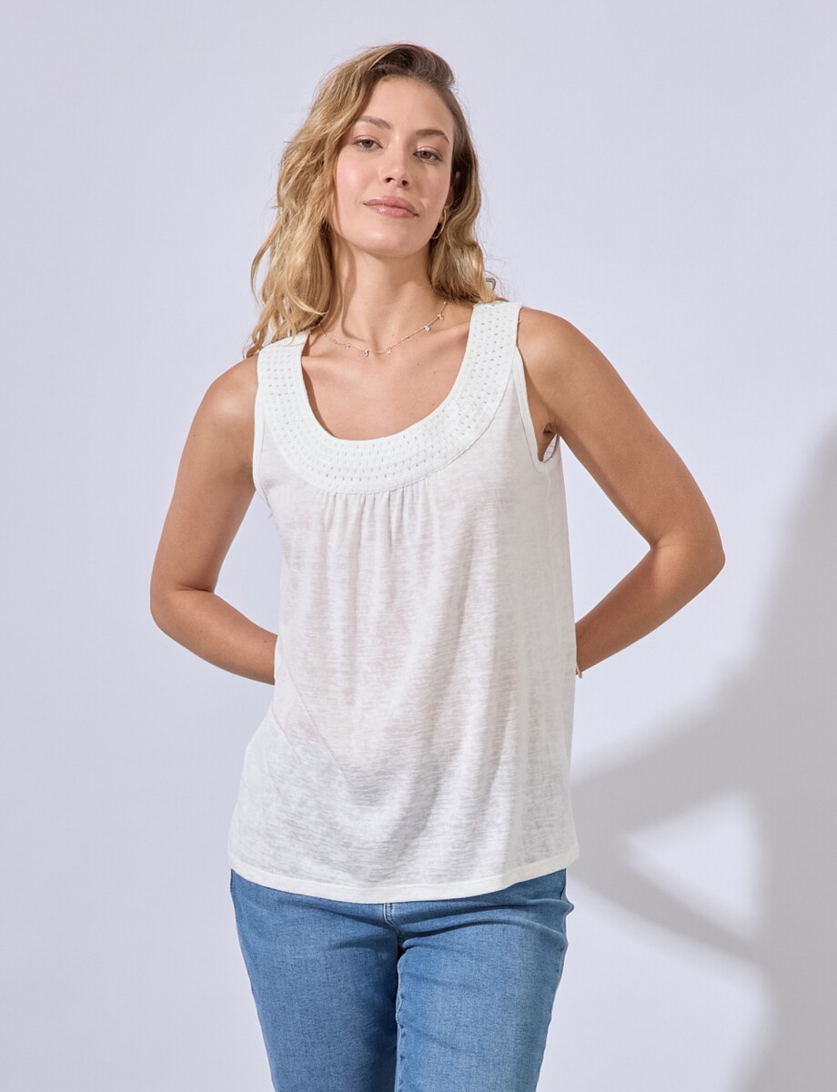 Musculosa Escote Crochet - Blanco 