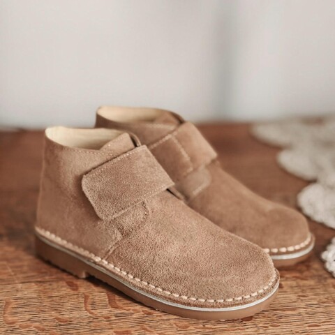 Bota Velcro Classica Taupe