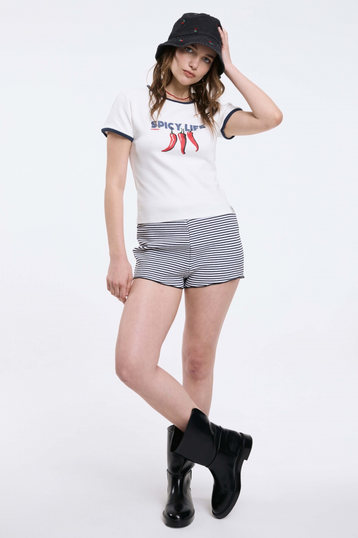 Short Rayas Negro/Blanco