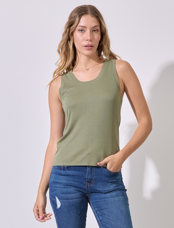 Musculosa Basica OLIVA