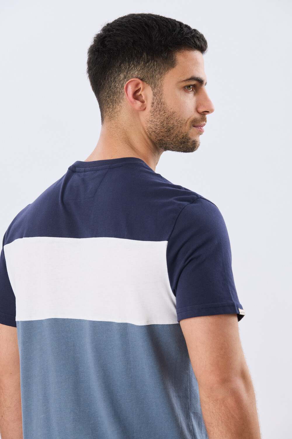 REMERA RAYADA DE ALGODÓN Piedra