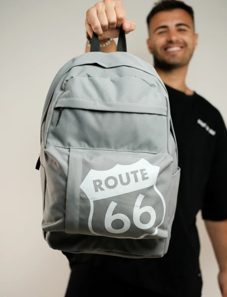 Mochila porta laptop Milo Gris