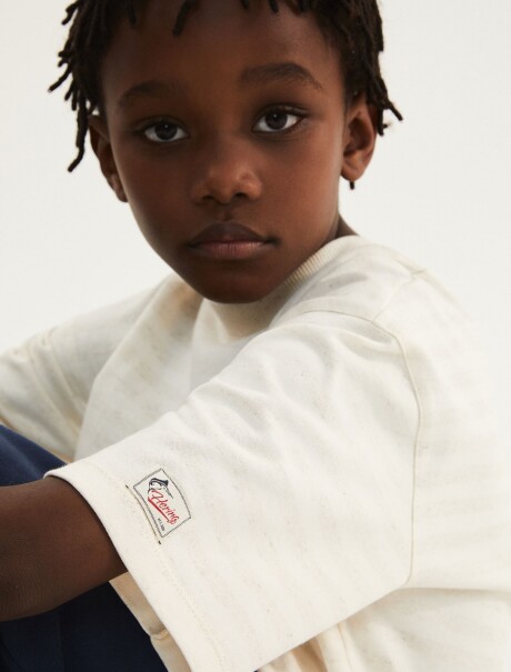 CAMISETA INFANTIL TEÑIDA EN HILO CON LINO. BLANCO