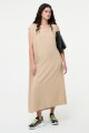 VESTIDO LARGO CON CAPUCHA Beige