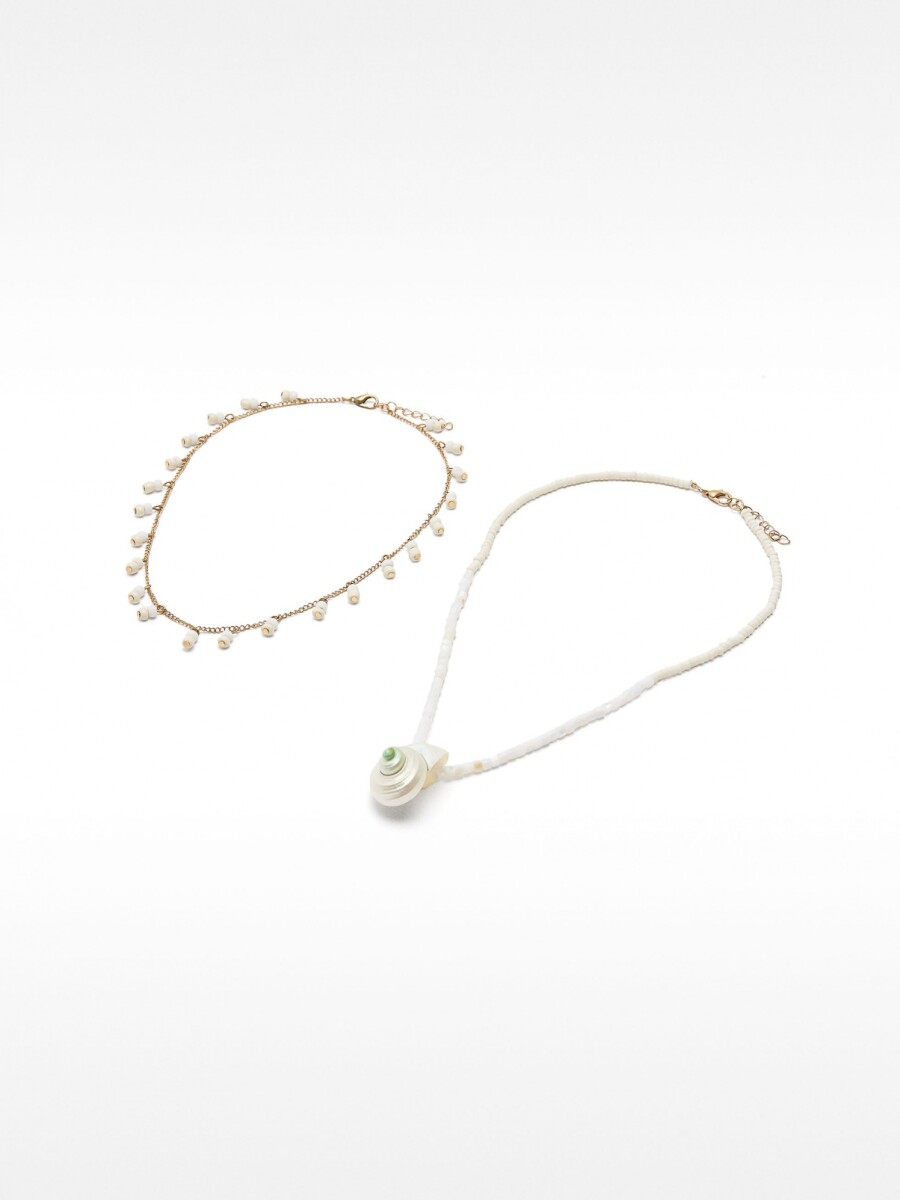 Set De Collares Con Conchas blanco