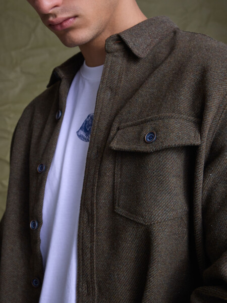 OVERSHIRT TURKU VERDE-MARRÓN