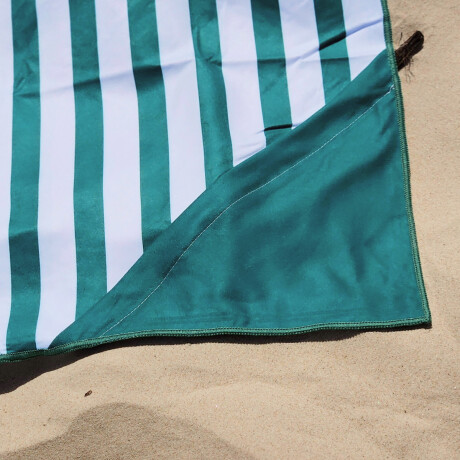 Toalla de microfibra con bolsillos Club Petates Verde