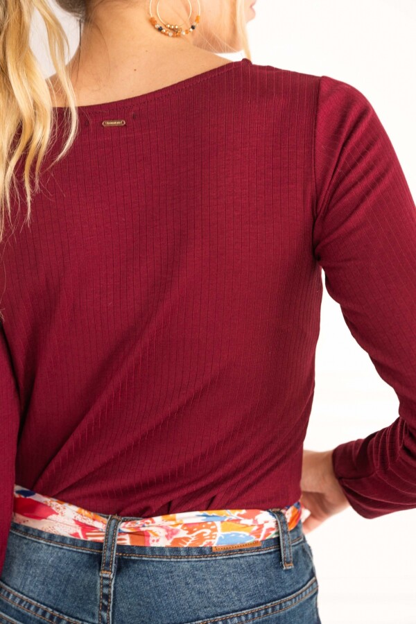 Remera Berenjena