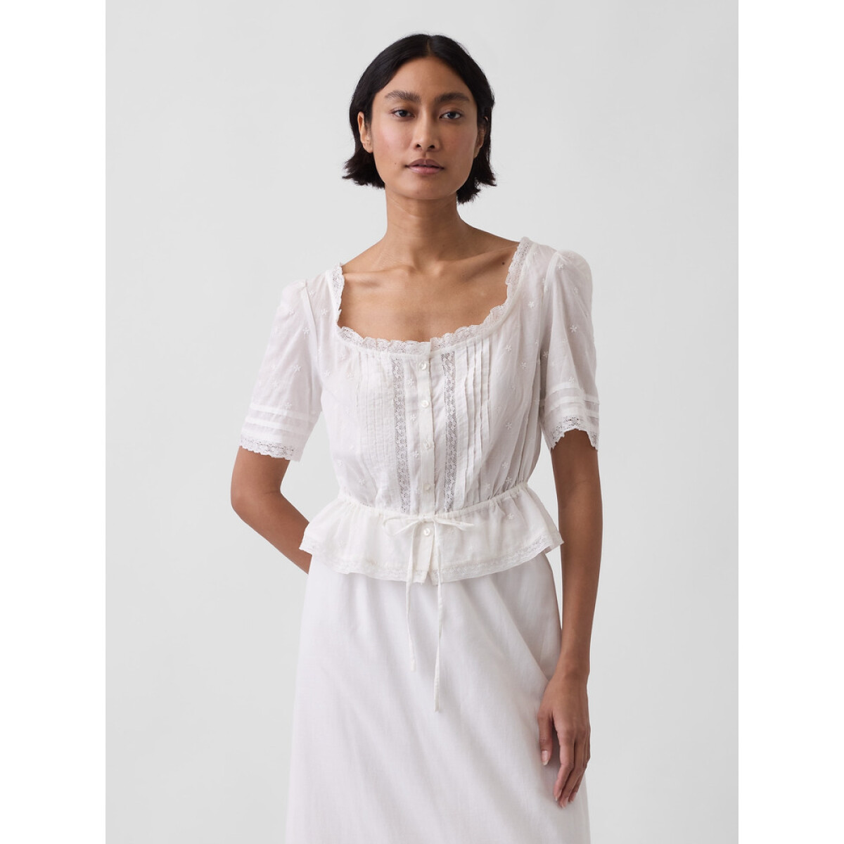 SS LACE TRIM SCOOP NK TOP - NEW OFF WHITE 