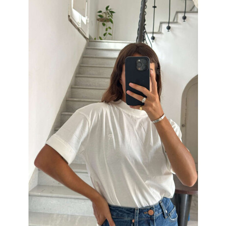 Camiseta Pouli White
