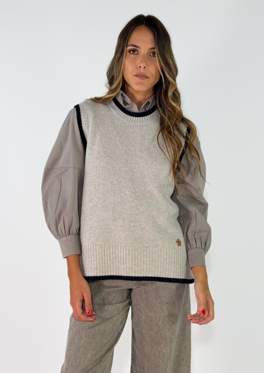 CHALECO SENDERO - GRIS CLARO 