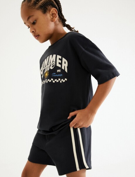 CONJUNTO INFANTIL CON ESTAMPA NEGRO