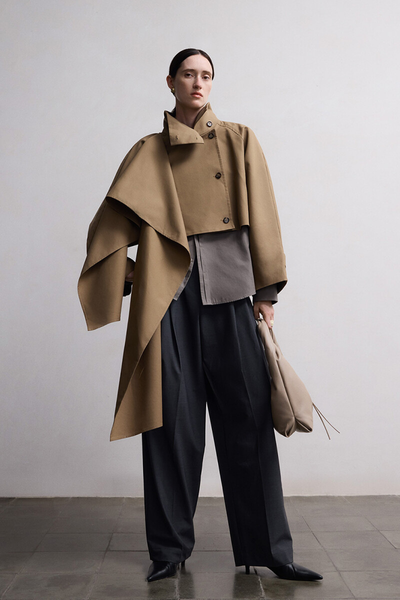 TRENCH CORTO Kaki