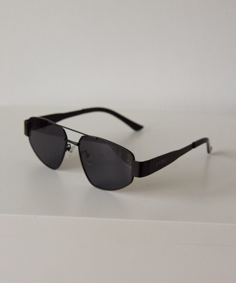 METAL TRIANGLE SUNNIES BLACK/BLACK