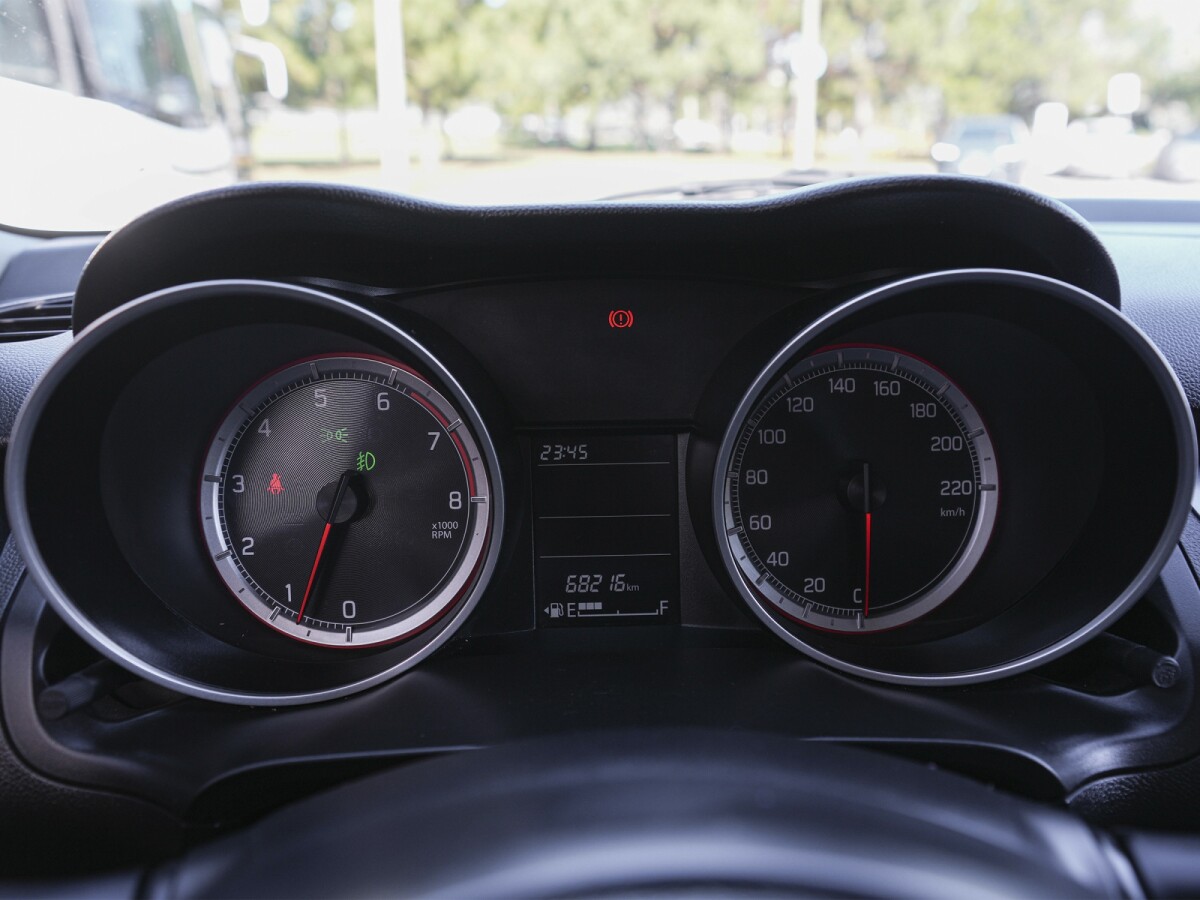 Suzuki Swift GL 1.2 EXCELENTE ESTADO! | Permuta / Financia Suzuki Swift GL 1.2 EXCELENTE ESTADO! | Permuta / Financia