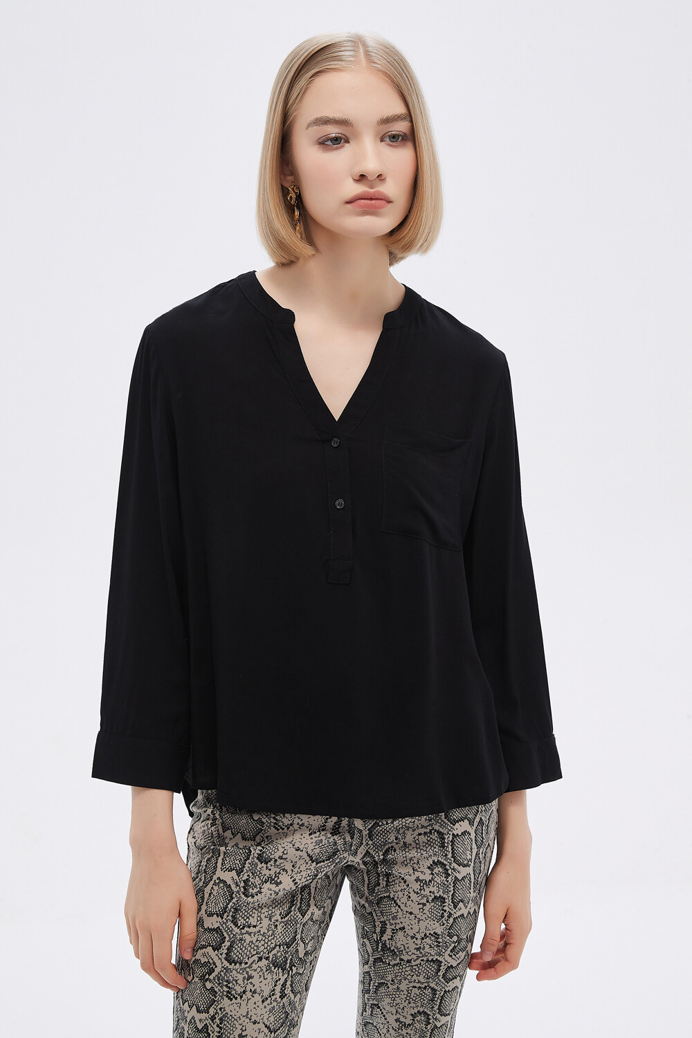 Blusa Au Negro