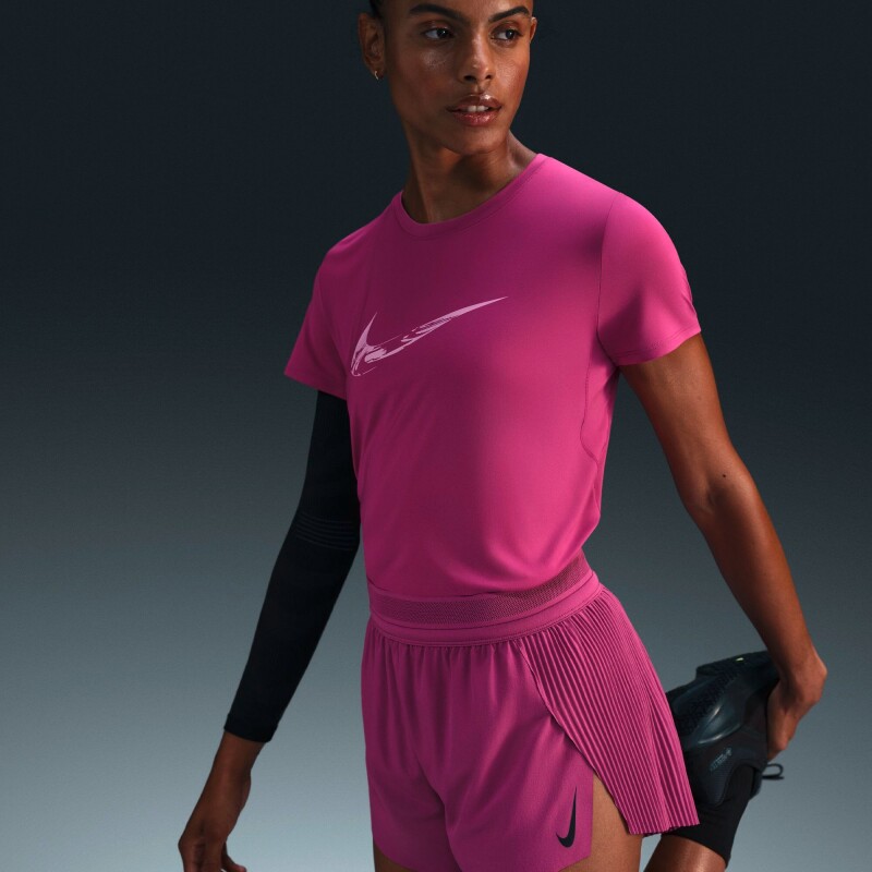 Remera Nike One de Mujer Rosado