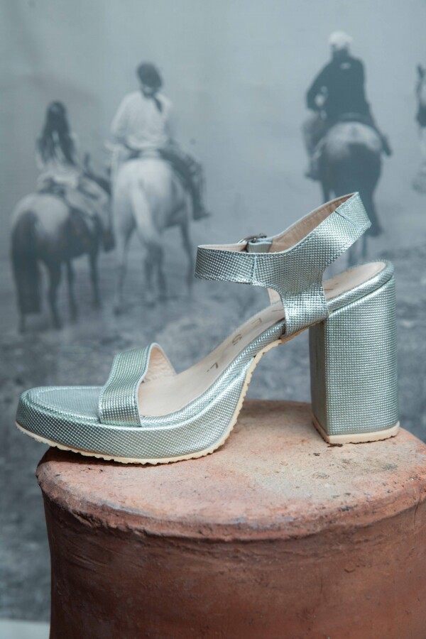 None Bridal Heels Verde