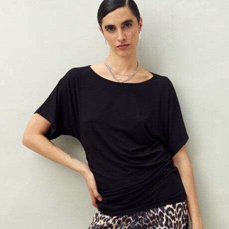 REMERA BINDER Negro