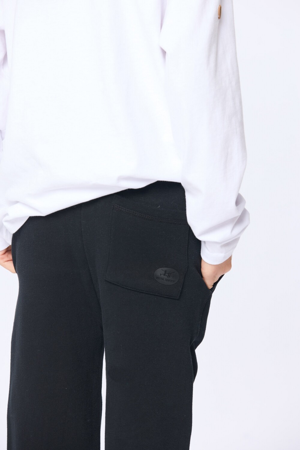 PANTALÓN DEPORTIVO Negro
