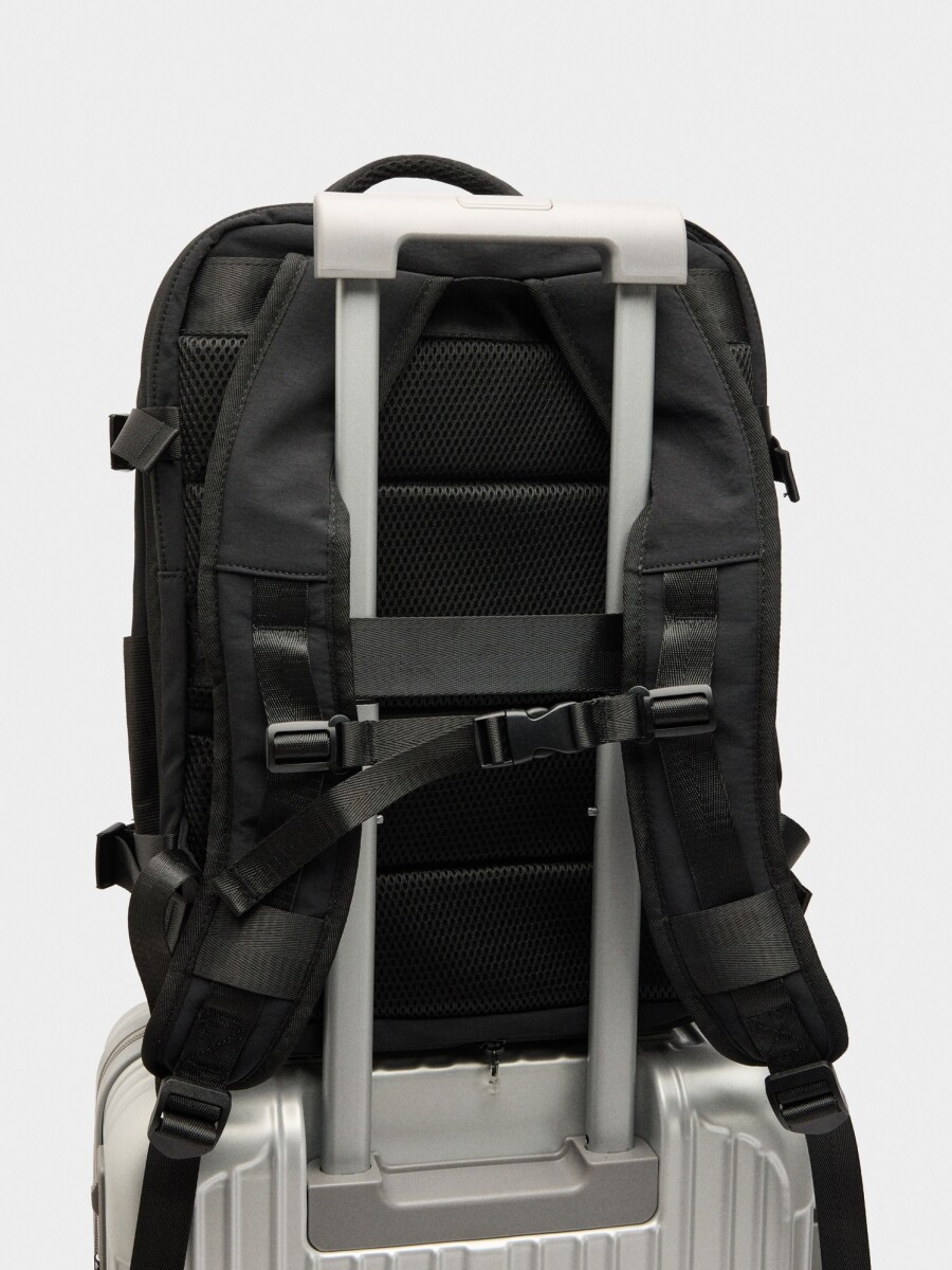 Mochila De Cabina Nylon Extensible Repelente Al Agua negro