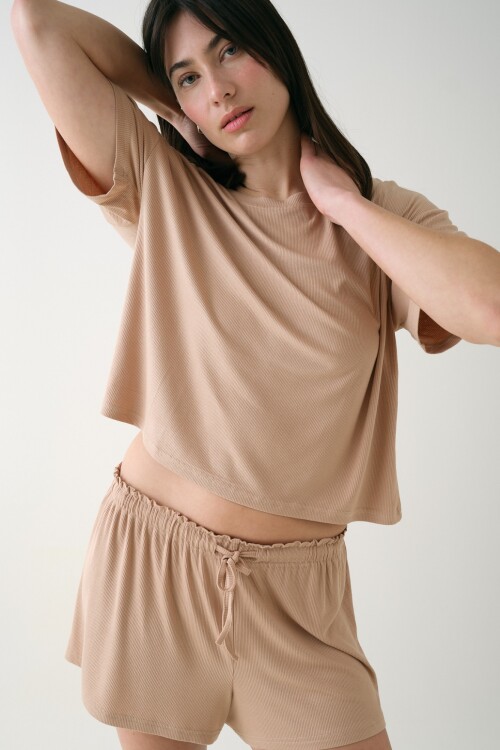 Remera Boxy Rib Tostado
