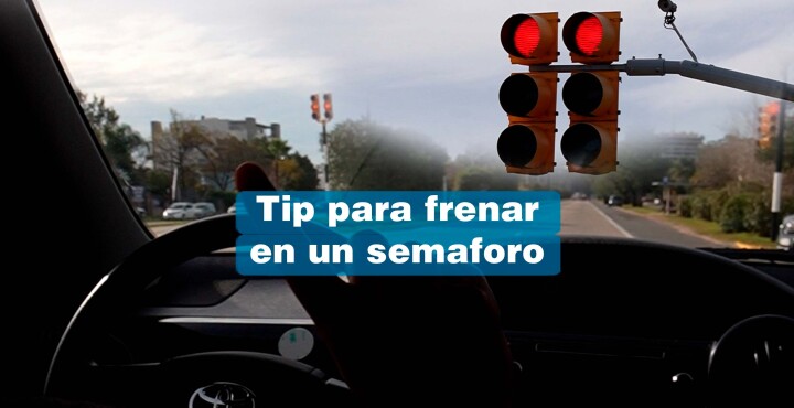 Tip para frenar en un semáforo correctamente