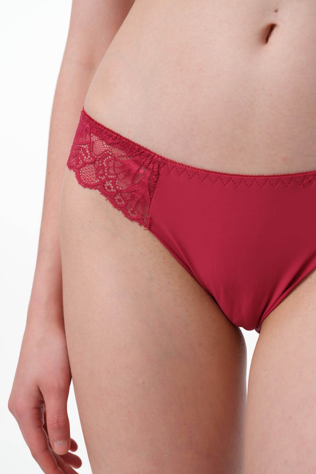 Colaless Eliana Rojo