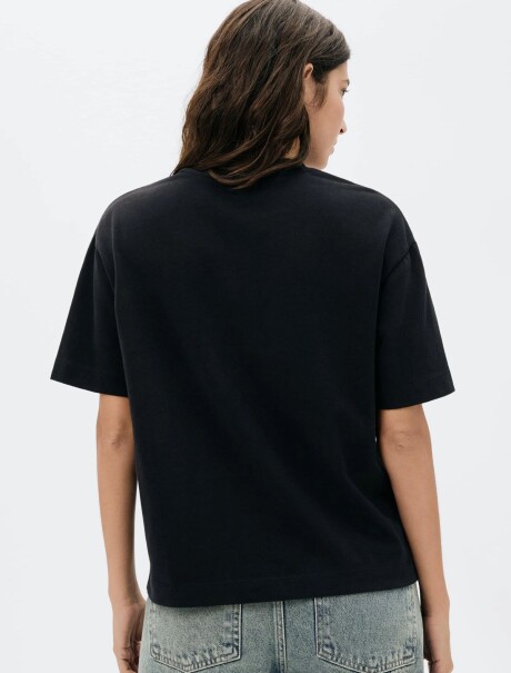 CAMISETA MANGA CORTA CON ESTAMPA NEGRO