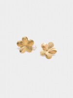 Pendientes De Flor Con Perlas dorado
