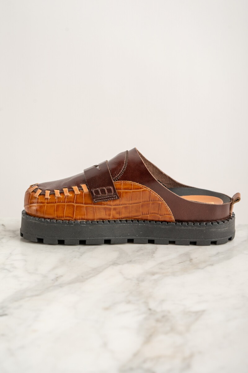 Zueco Combinado Cuero Marron