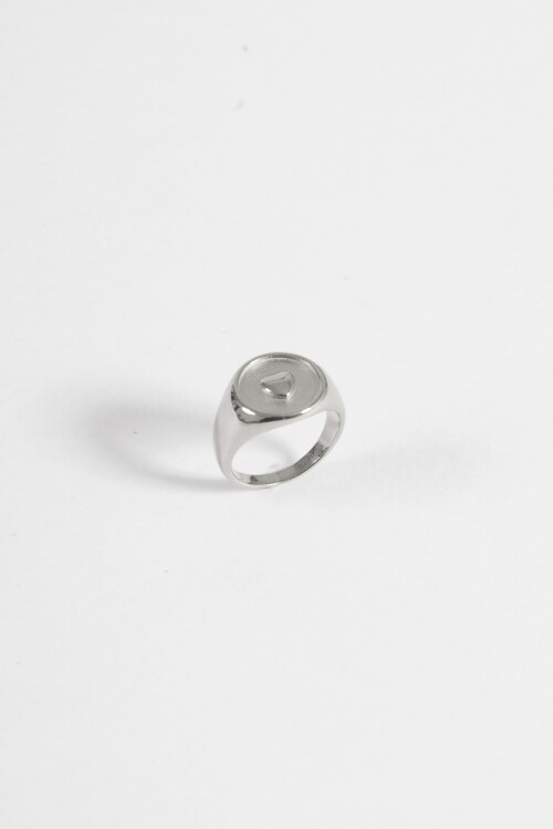 Anillo acero sello cora plateado