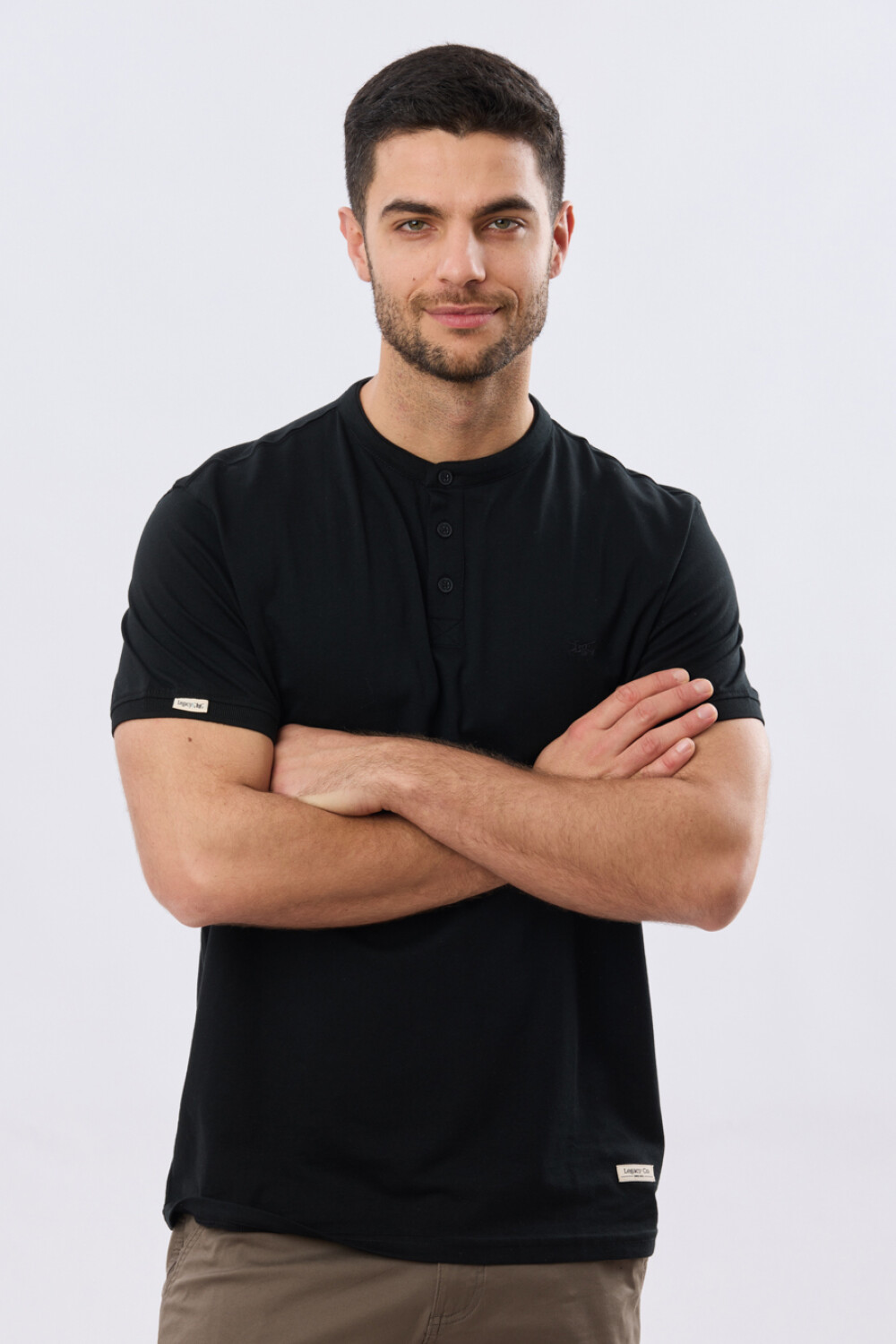 REMERA POLO CUELLO MAO Negro
