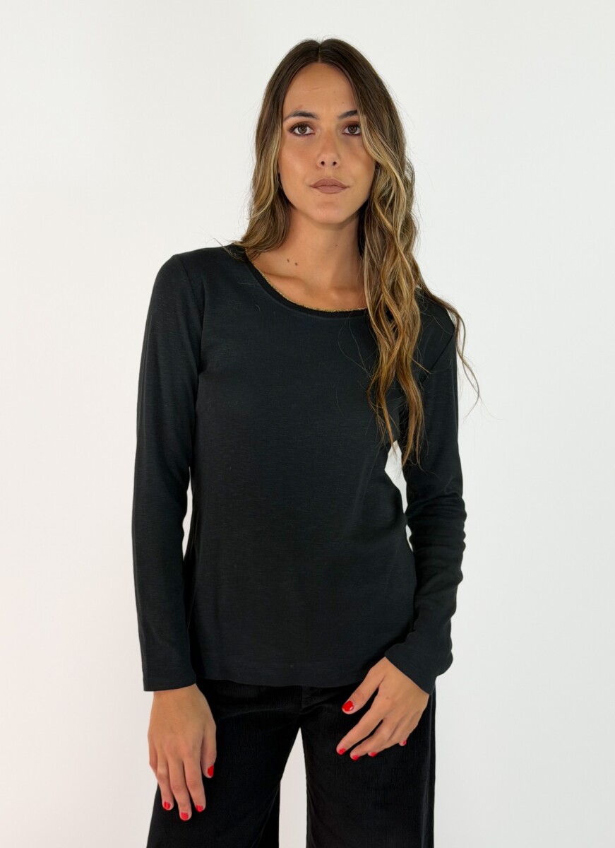 REMERA VENUS - NEGRO 