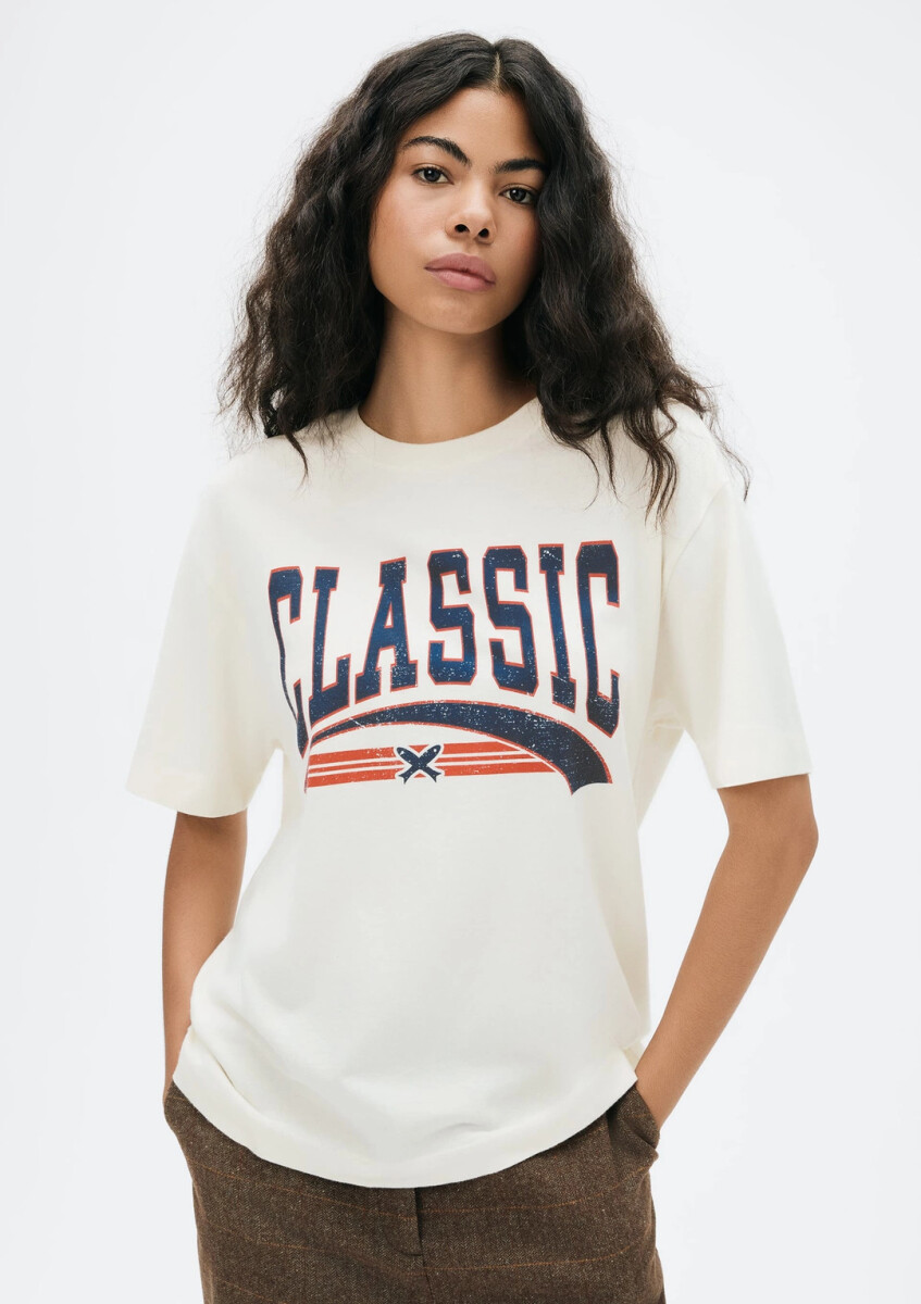 CAMISETA CON ESTAMPA MODELO OVERSIZE - BEIGE 
