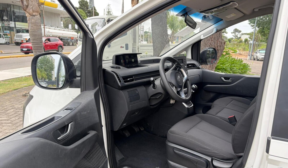 Hyundai H1 Staria Furgon 2.2 Diesel - 2022 Hyundai H1 Staria Furgon 2.2 Diesel - 2022