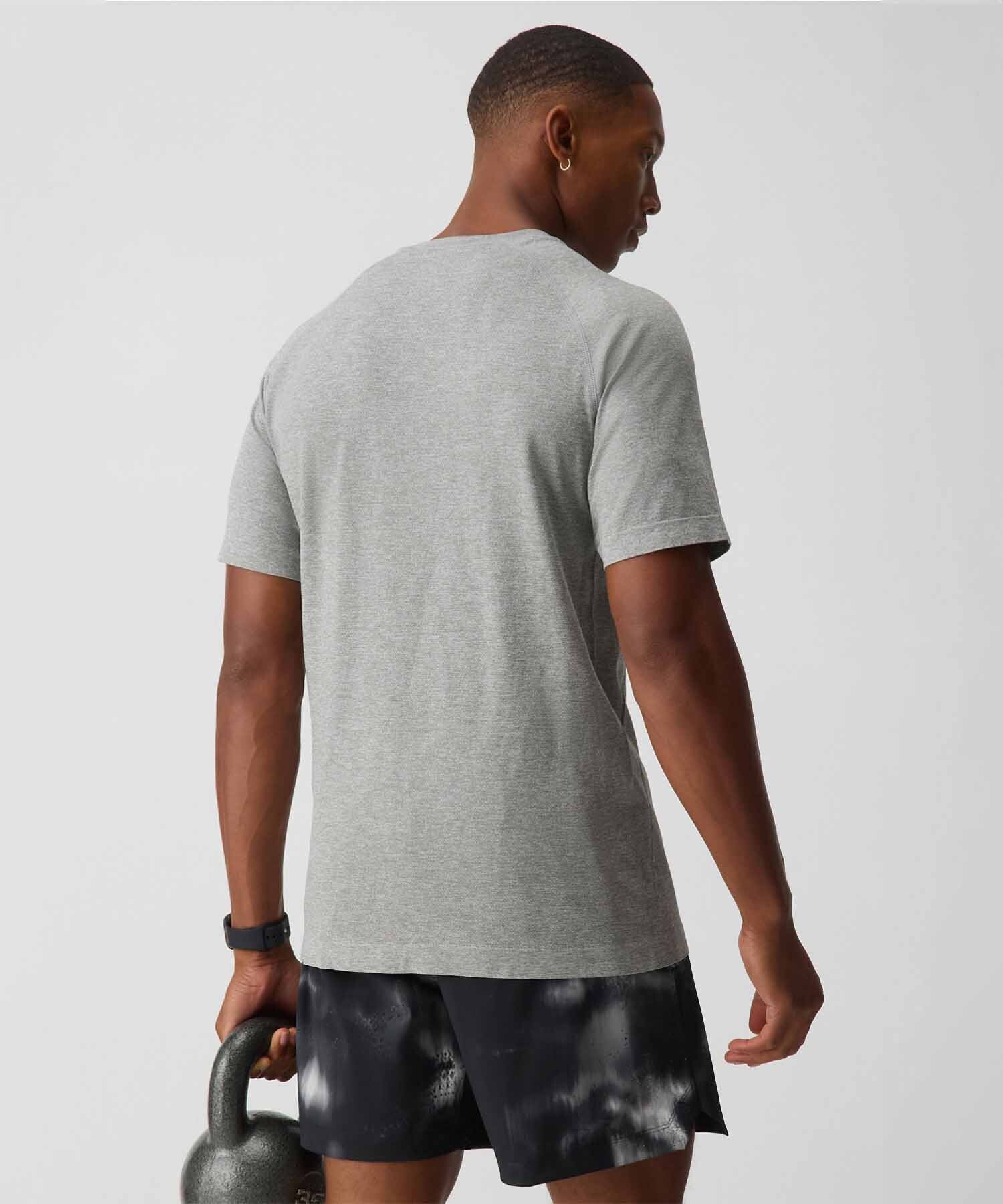 Polo Manga Corta Fit The Training Day Tee Hombre Mid Grey Htr